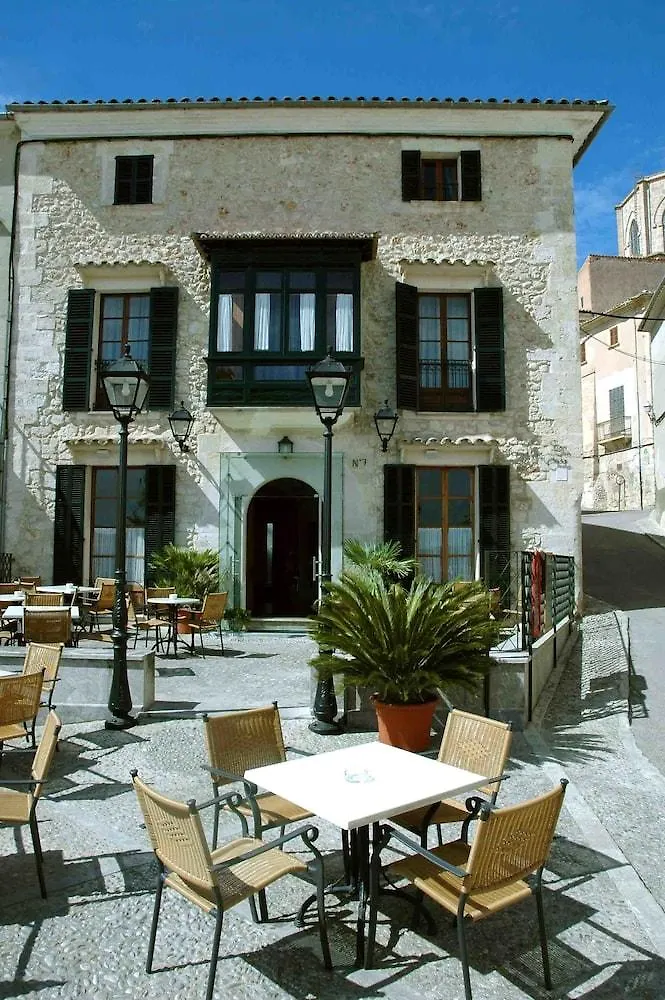 ***  Hotel 